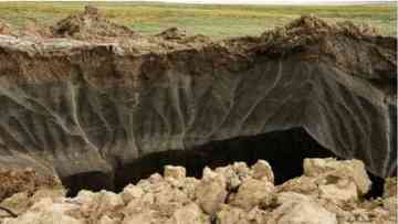 crater Siberia Yamal