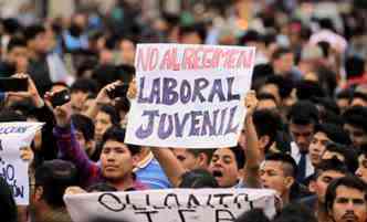 jovenes contra 30288