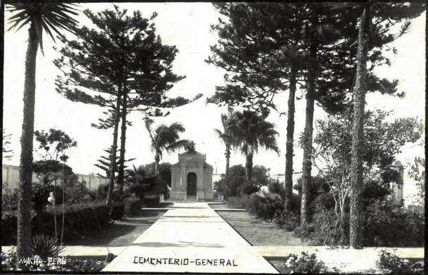 cementerio general Huacho foto antigua