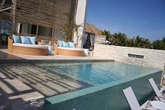 piscina - dco suites lounge  spa