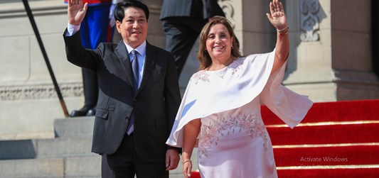 Dina Boluarte Luong Cuong Vietnam nov 2024 APEC