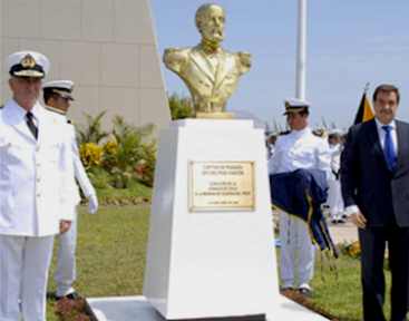 busto hampon arturo prat