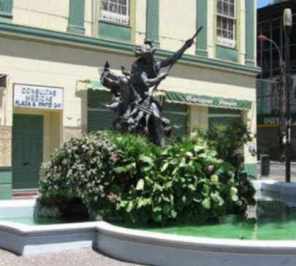 monumento neptuno robado por chile