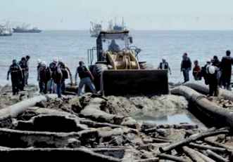 destruccion pozas aceite robado Chimbote