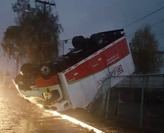 camion volcado tornado may 2019