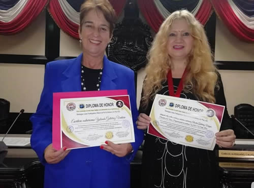 Alondra Gutierrez Vargas y Ana Cassidy