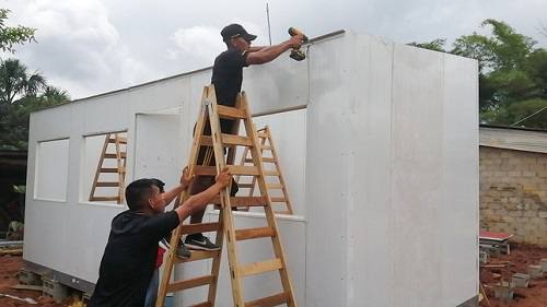instalacion viviendas emergencia San Martin y Loreto 2