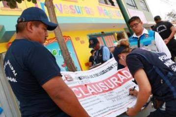clausura colegio Pachacamac