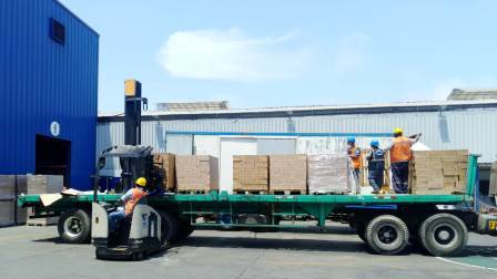trailer almacen