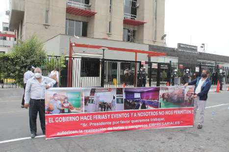 Planton feriantes 23 dic 2020