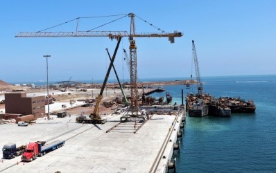 grua barcos