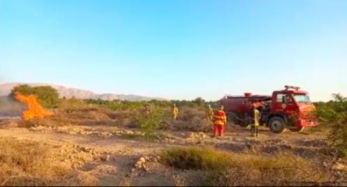 bomberos incendio forestal Nasca abr 2022