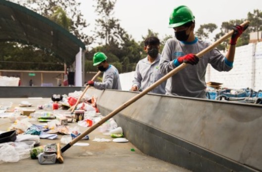 TETRA PAK DA MUNDIAL DEL RECICLAJE 1